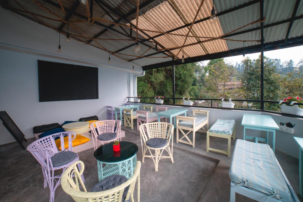 Tag Along 2 0 Hostel Гангток Екстериор снимка