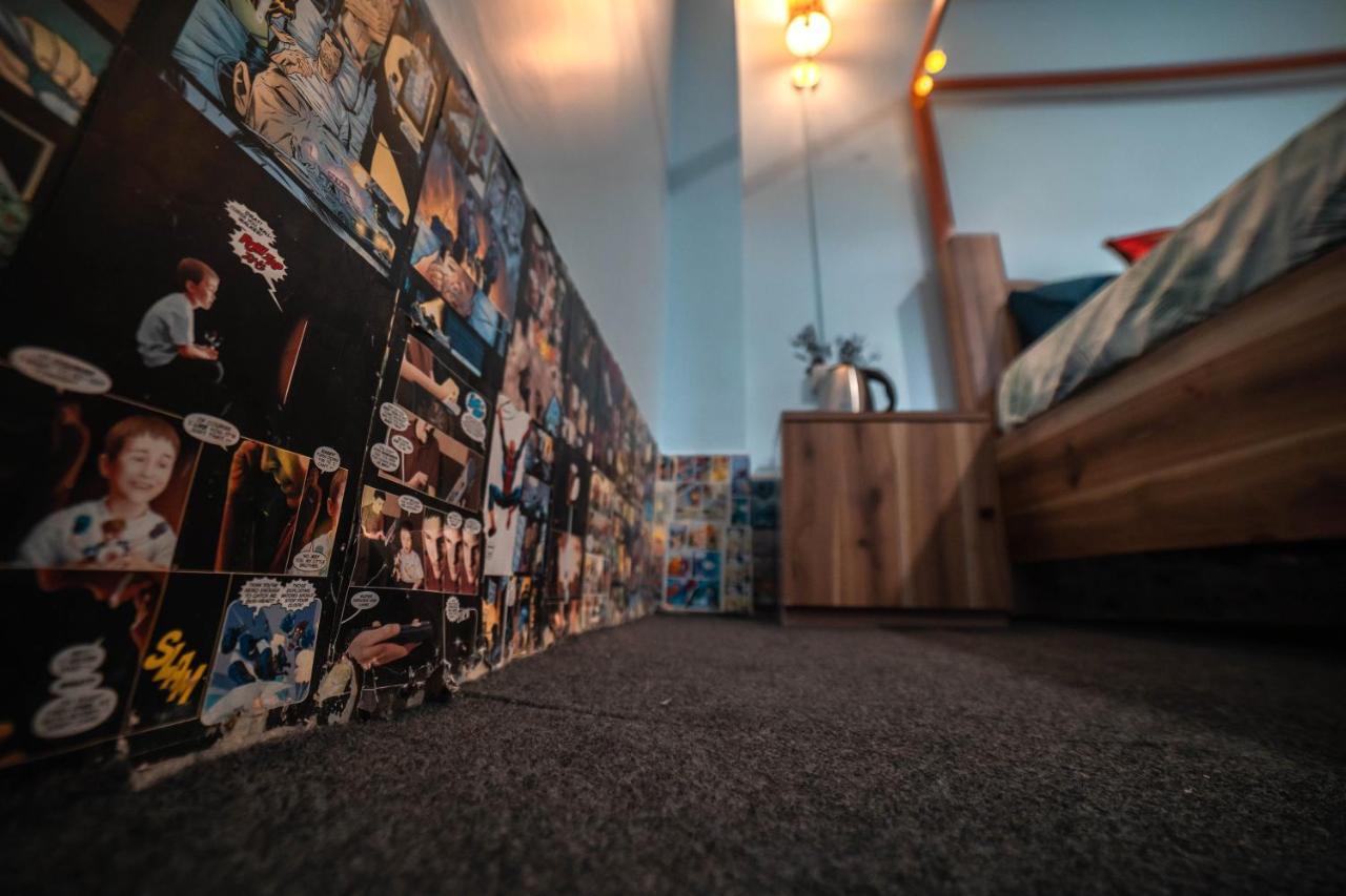 Tag Along 2 0 Hostel Гангток Екстериор снимка