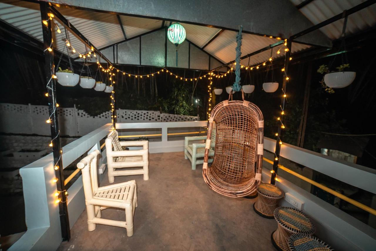 Tag Along 2 0 Hostel Гангток Екстериор снимка