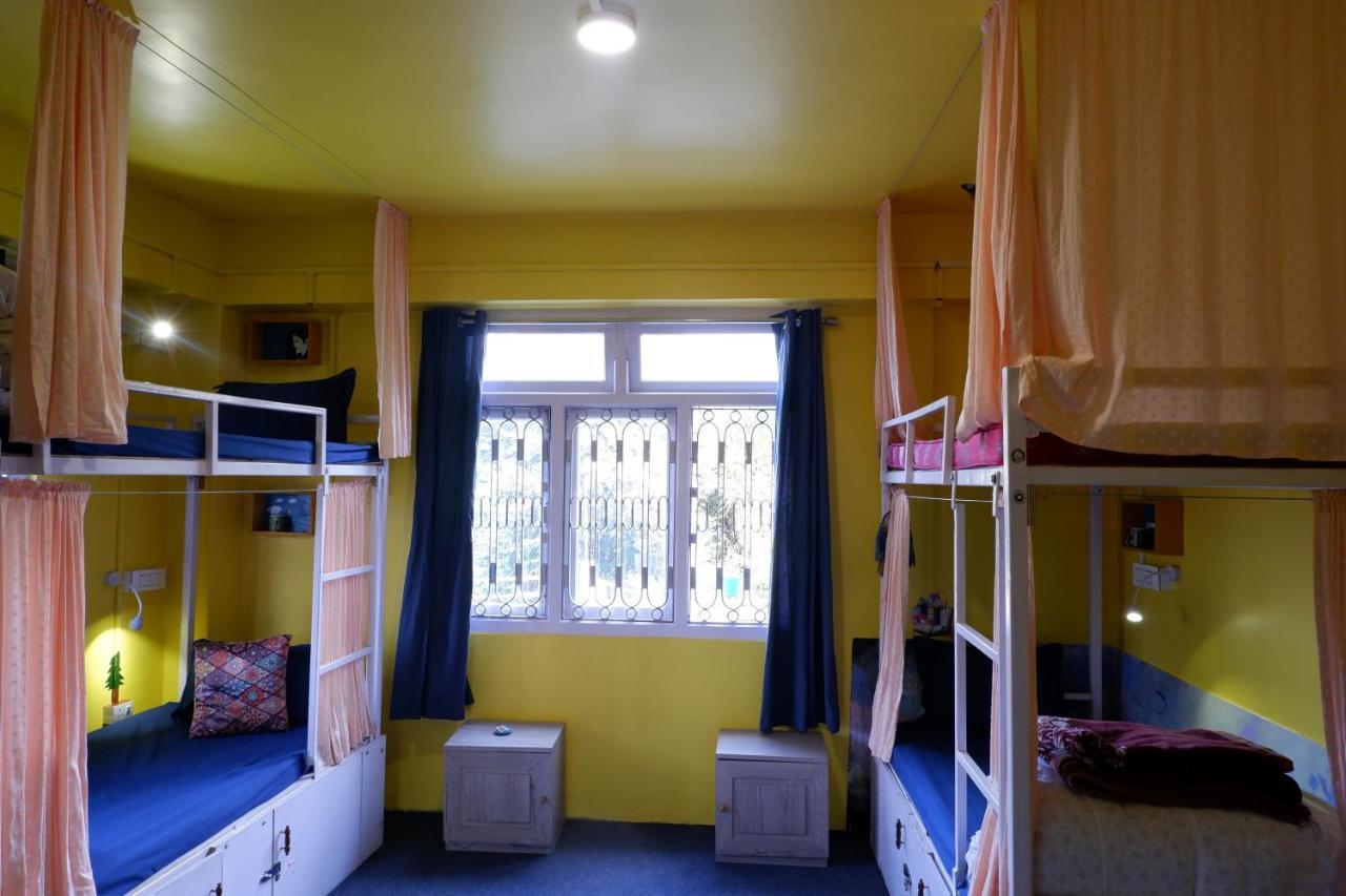 Tag Along 2 0 Hostel Гангток Екстериор снимка